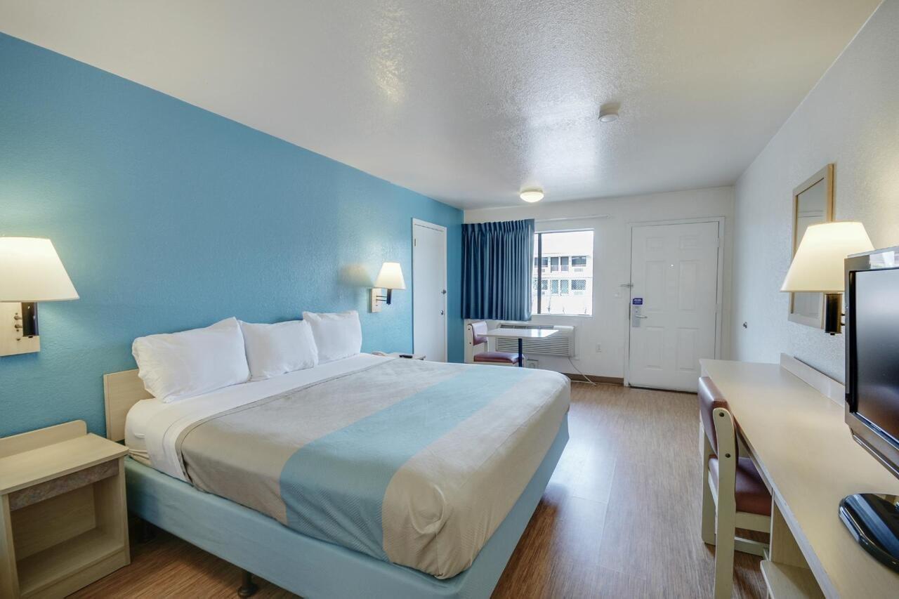Motel 6-Webster, Tx - Houston - Nasa Lake Экстерьер фото