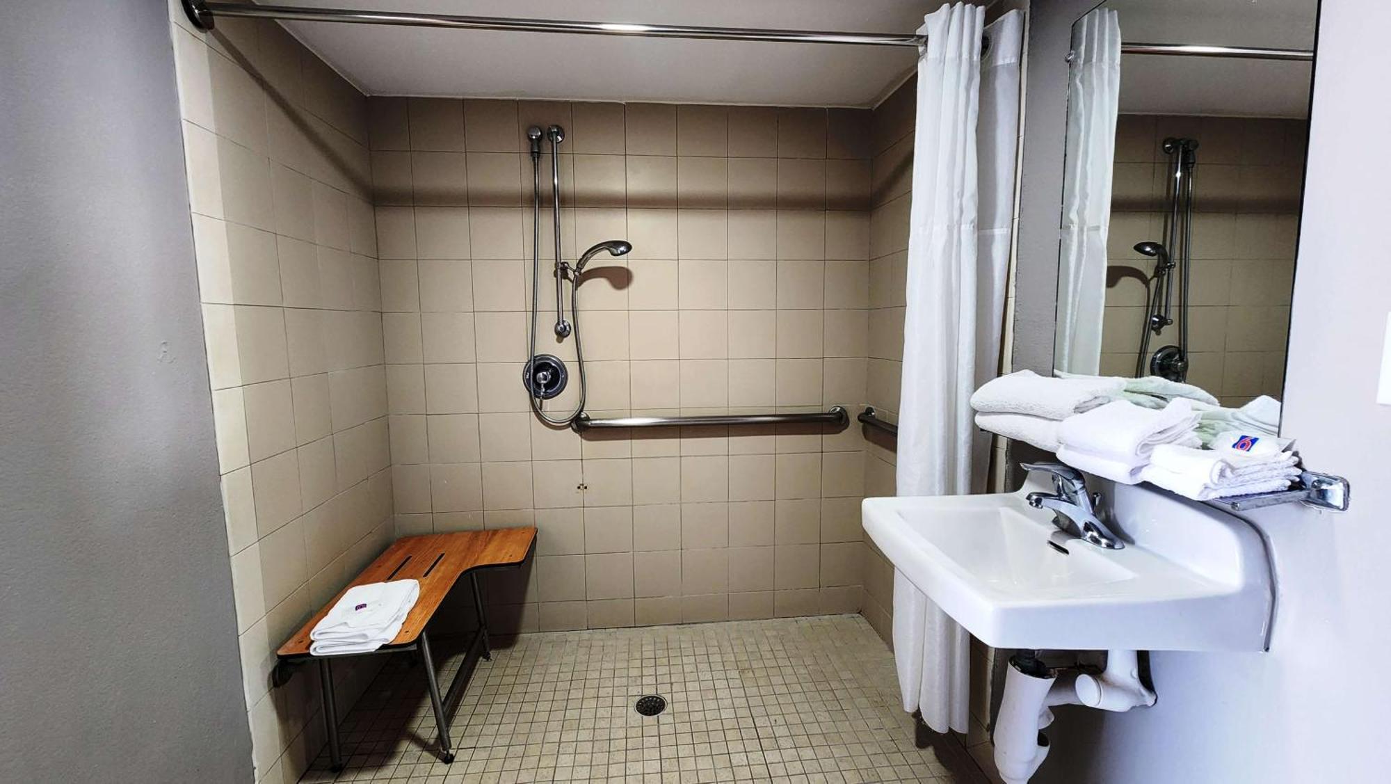 Motel 6-Webster, Tx - Houston - Nasa Lake Экстерьер фото